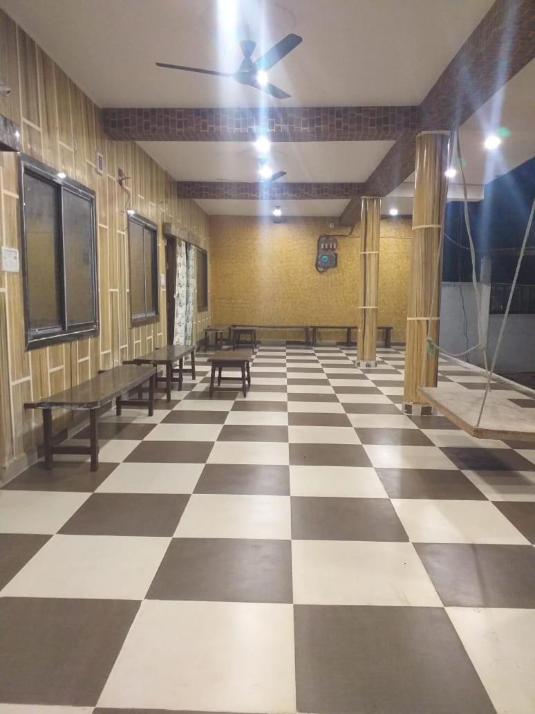 Radhe Krishna Villa Dhanwār Zewnętrze zdjęcie