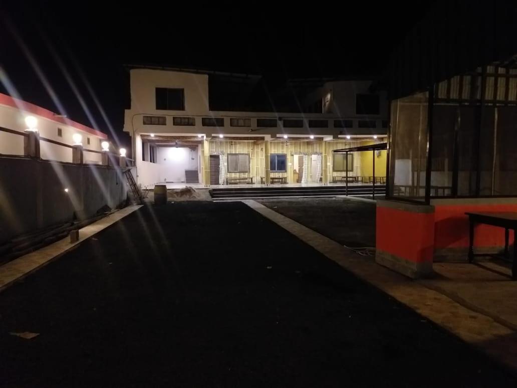 Radhe Krishna Villa Dhanwār Zewnętrze zdjęcie